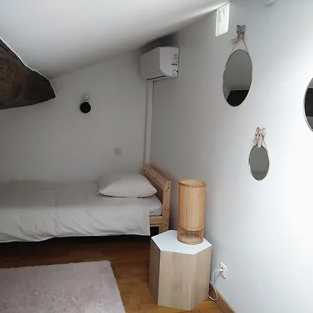 Le Triplex Saint Aphrodise, Terrasse Au Calme Et Parking Gratuit Apartament *