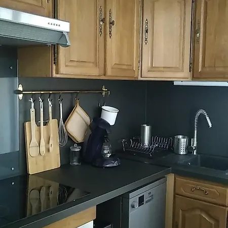 Le Triplex Saint Aphrodise, Terrasse Au Calme Et Parking Gratuit Apartament *