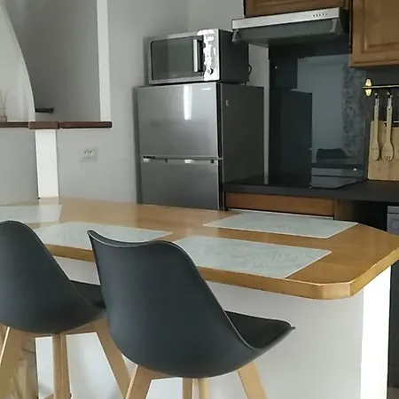 Le Triplex Saint Aphrodise, Terrasse Au Calme Et Parking Gratuit Beziers