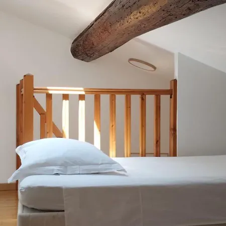 Le Triplex Saint Aphrodise, Terrasse Au Calme Et Parking Gratuit Apartment Beziers